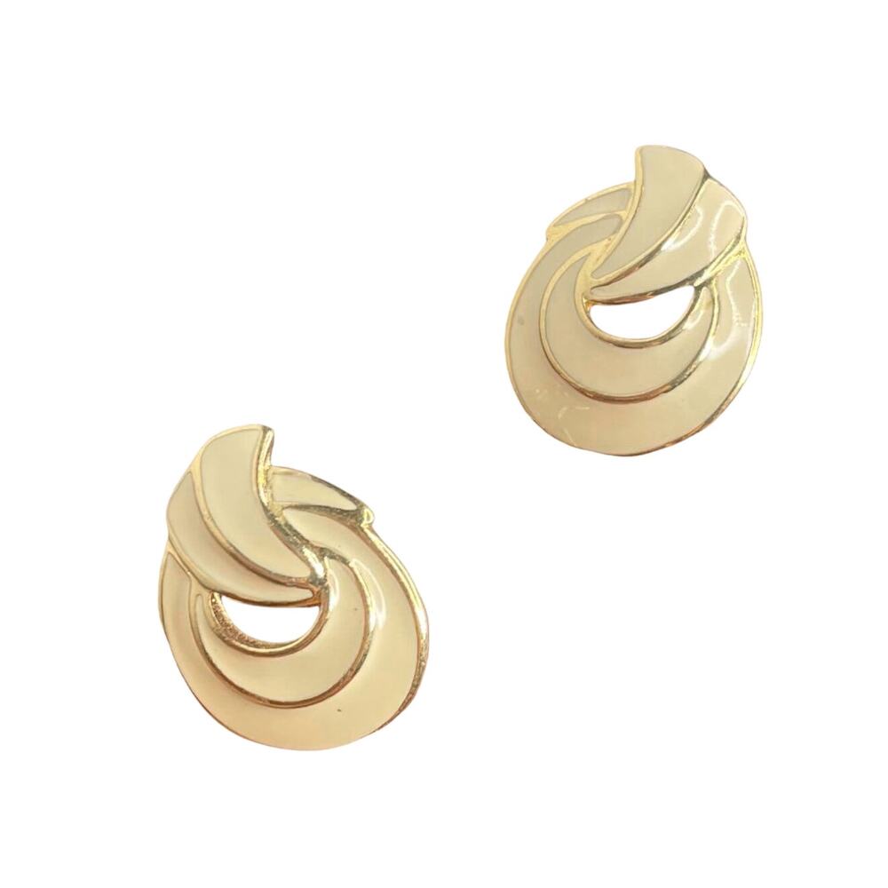 Trifari Gold 1970s Vintage Tone & Cream Enamel Swirl Stud Earrings